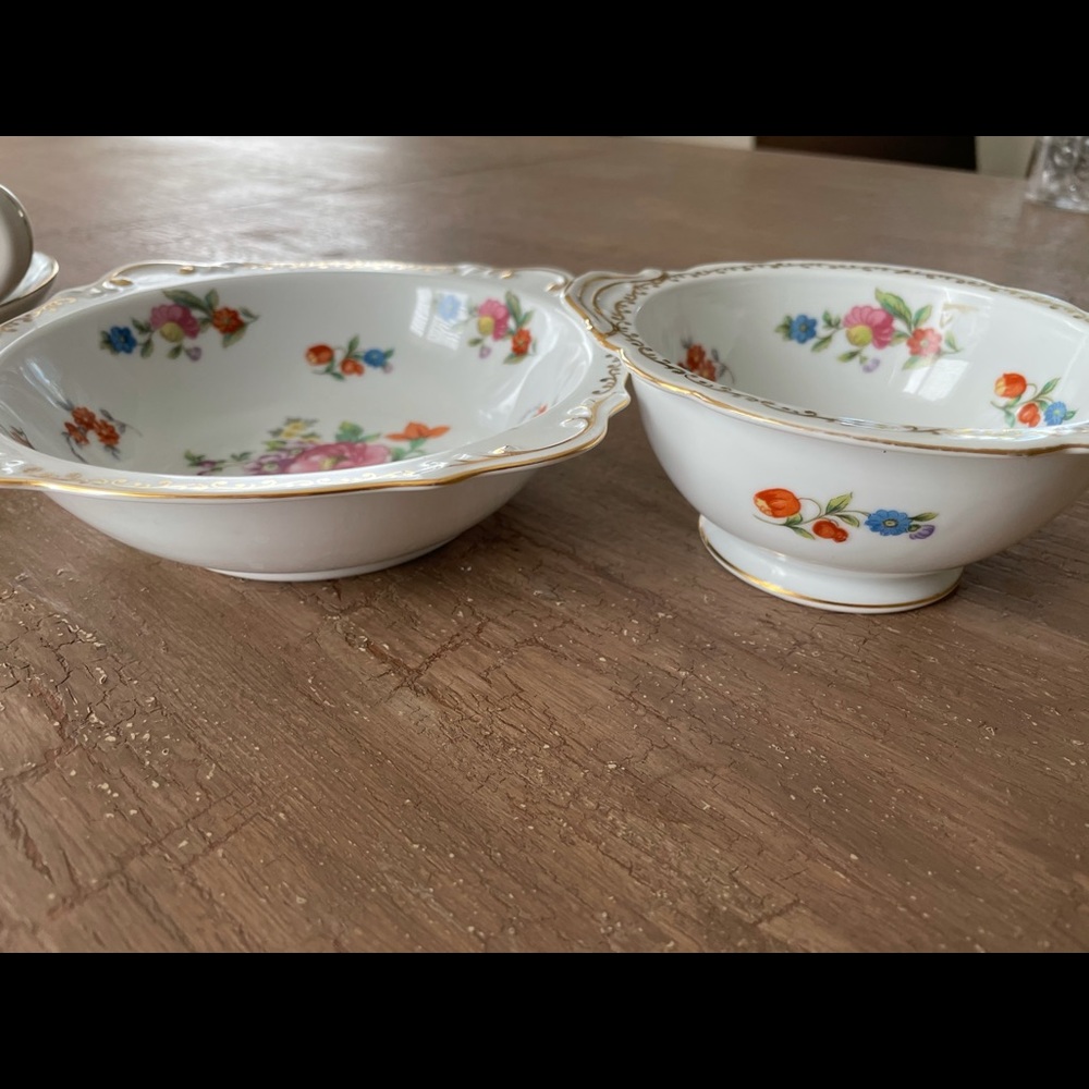 Collectible bowl set